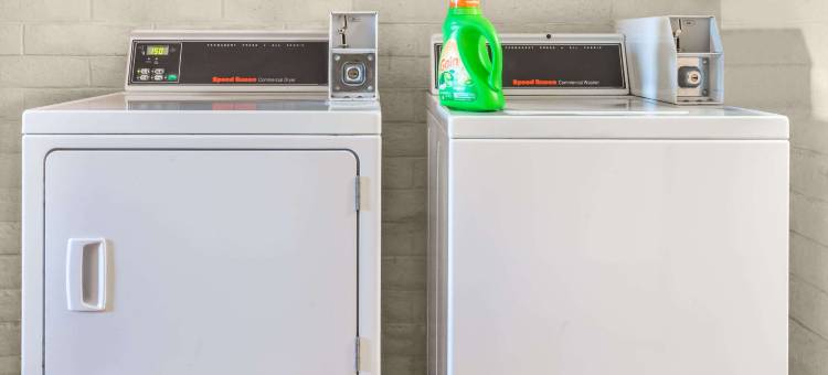 代顿波依大道骑士酒店(Knights Inn Dayton at Poe Ave)图片