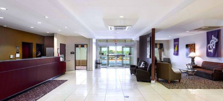 大学城舒适套房酒店(Comfort Suites University)图片