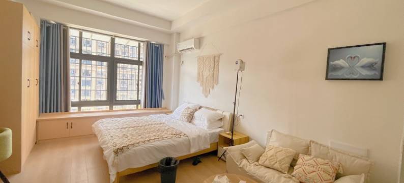 日月居民宿(游泳馆分店)图片