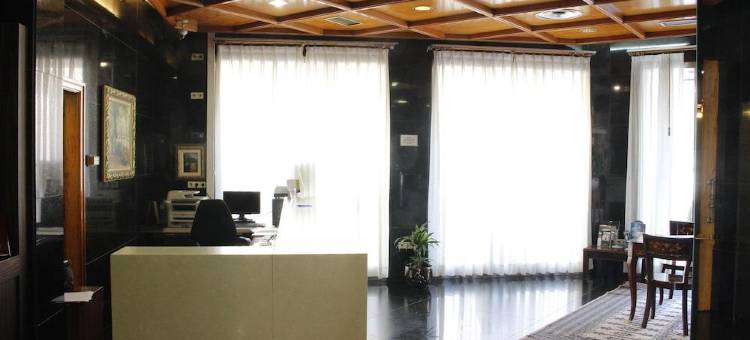 希洪中心贝戈尼亚住宿加早餐酒店(B&B HOTEL Gijón Centro Begoña)图片