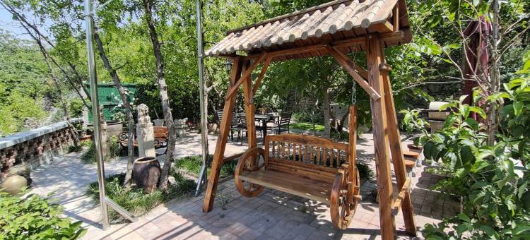 云岭山房特色民宿(迎宾路分店)图片