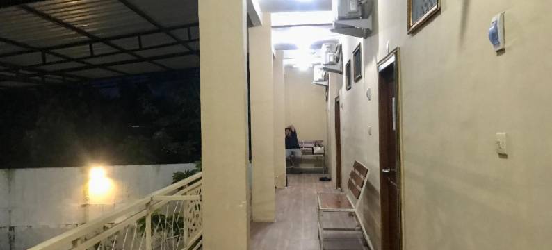 OYO 91653 哈加瓦拉蒙岸君悦伊斯兰酒店 近拉蒙岸体育中心(Grand Hagawa Syariah Near Alun Alun Lamongan RedPartner)图片