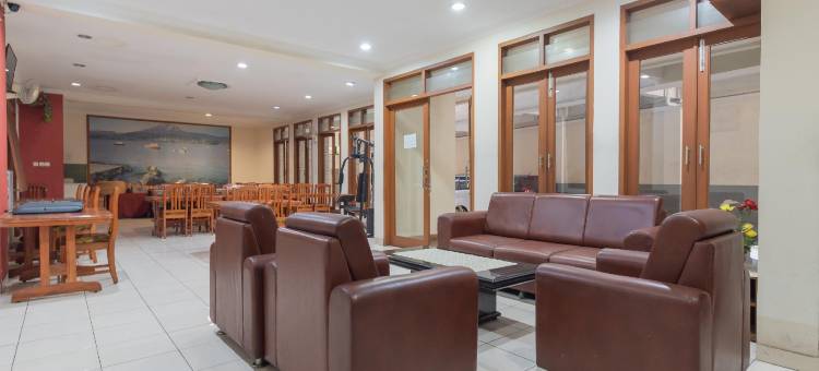 厄本维尤霍特尔萨库拉(Urbanview Hotel Sakura Bandung)图片