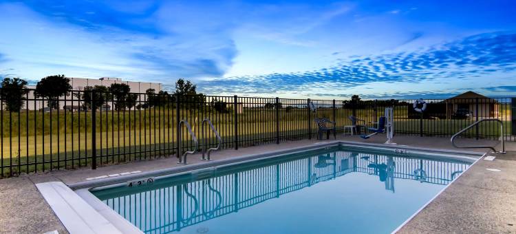 希伯伦洛厄尔区舒适酒店(Comfort Inn Hebron-Lowell Area)图片