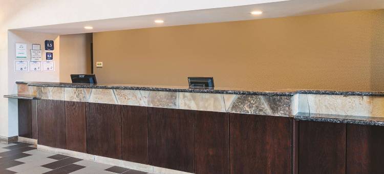 格伦罗斯拉昆塔温德姆套房酒店(La Quinta Inn & Suites by Wyndham Glen Rose)图片