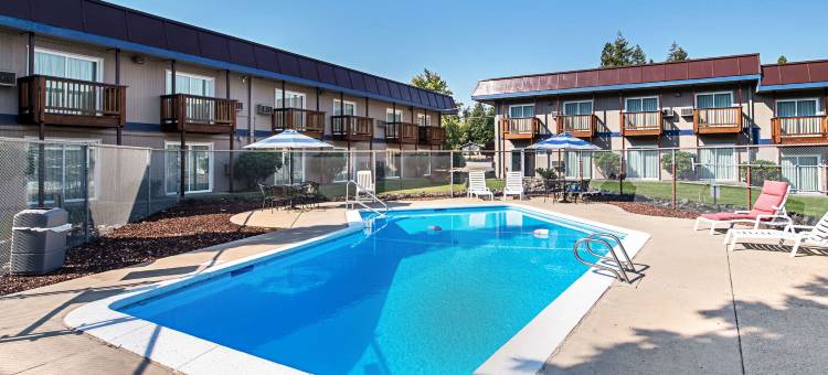 罗德威酒店 伊纳姆克劳 雷尼尔山-水晶山地区(Rodeway Inn Enumclaw Mount Rainier-Crystal Mountain Area)图片