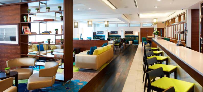 阿伯丁机场万怡酒店(Courtyard Aberdeen Airport)图片