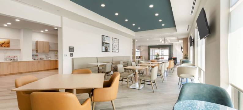 舒适套房酒店泰特斯维尔靠近肯尼迪航天中心(Comfort Suites Titusville Near Kennedy Space Center)图片