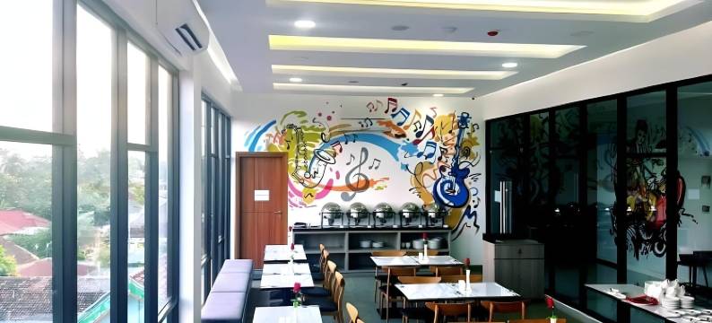 隆阿贡前一酒店(Front One Hotel Tulungagung)图片