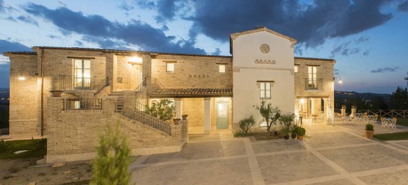 维拉圣安杰洛别墅(Villa Sant'Angelo)图片