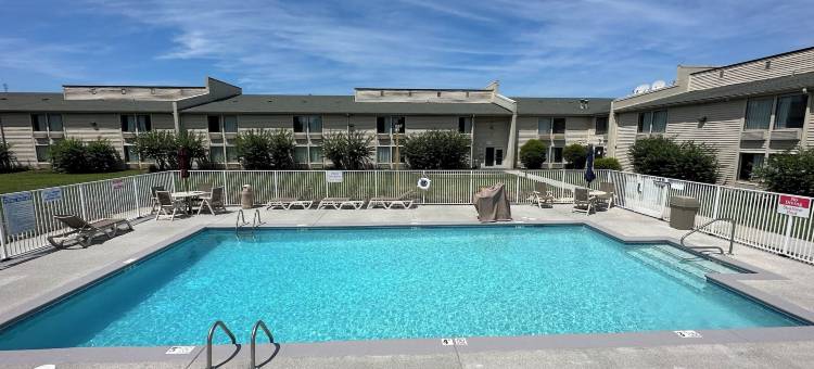 格林斯伯勒机场6号汽车旅馆(Motel 6 Greensboro, NC - Airport)图片