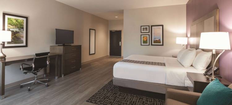 特雷霍特拉昆塔温德姆套房酒店(La Quinta Inn & Suites by Wyndham Terre Haute)图片