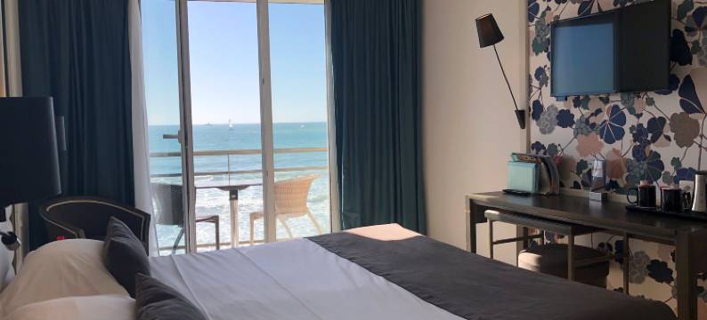 罗驰诺尔西佳酒店(Hotel & Spa les Roches Noires)图片