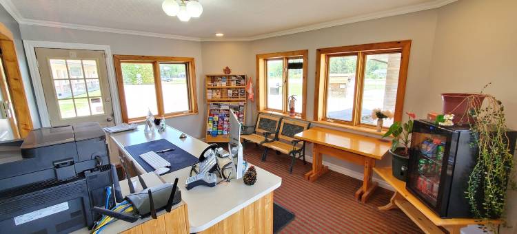 骑士酒店 - 克罗尼尔炉边旅馆(Knights Inn Colonial Fireside Inn)图片