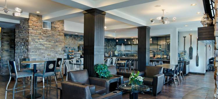 锡尔弗代尔牛津套房旅馆(Oxford Suites Silverdale)图片