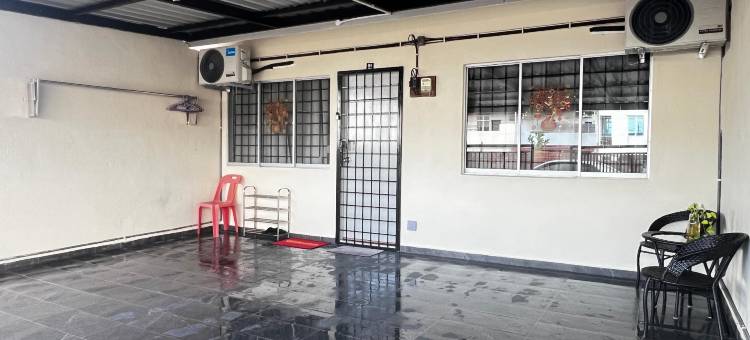 位于居銮市中心的3卧室独栋房屋-平方米|带1个独立浴室(J&Y Homestay Kluang)图片