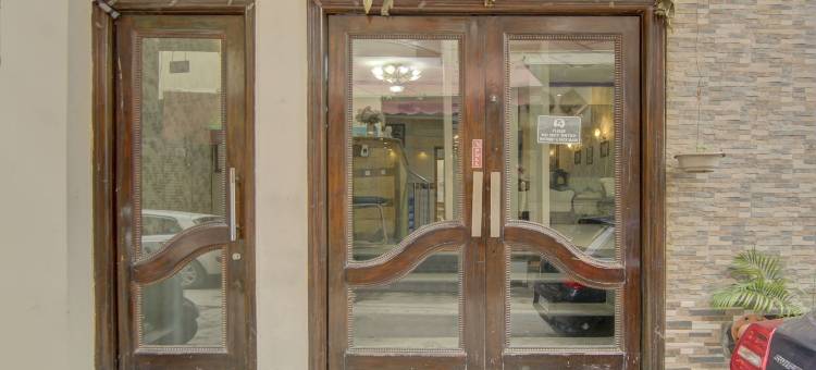 特雷布潮流罗克韦尔广场酒店(Treebo Rockwell Plaza)图片