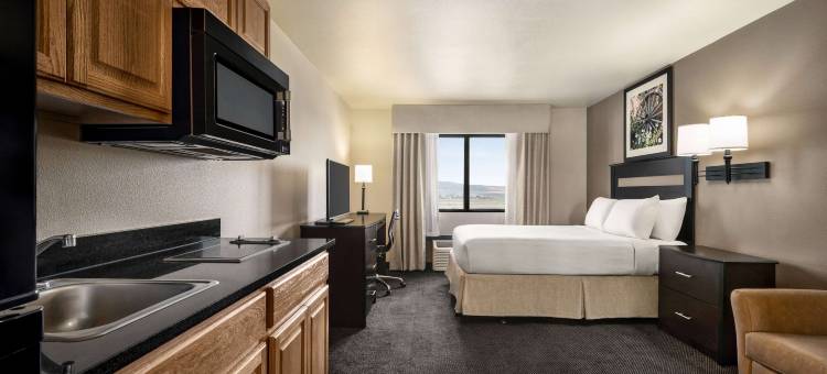 埃尔科温德姆呗盟酒店(Baymont by Wyndham Elko)图片