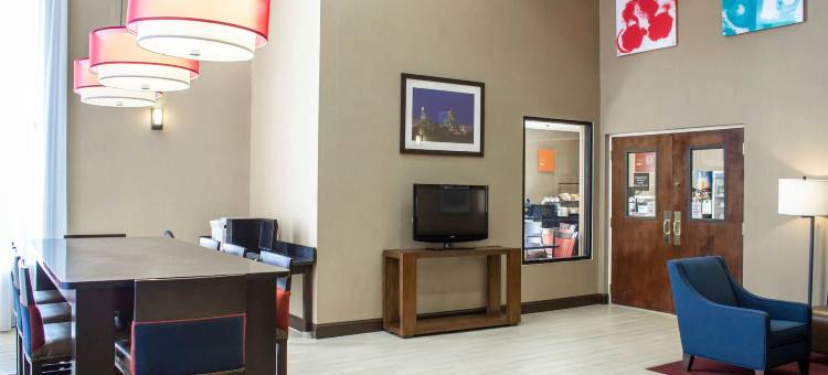 富基瓦里纳舒适套房酒店(Comfort Inn & Suites Fuquay Varina)图片
