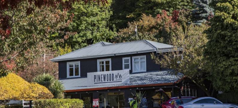 松木皇后镇酒店(Pinewood Queenstown)图片