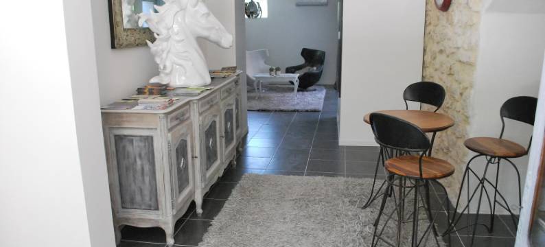 勒扎迪尔城堡庄园公寓(Bastide de La Lézardière)图片