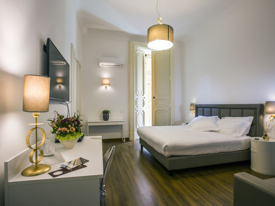 那不勒斯豪华客房与套房