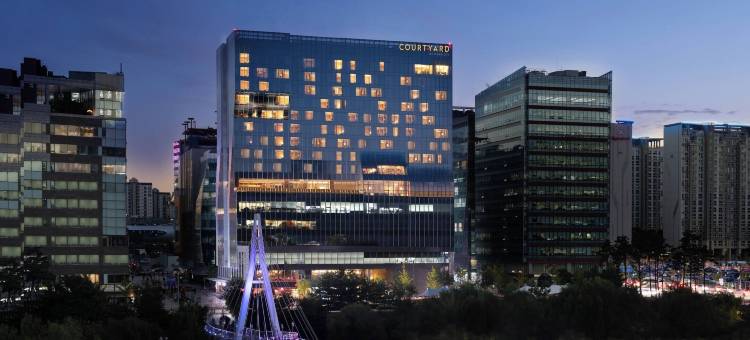 首尔板桥万怡酒店(Courtyard Seoul Pangyo)图片