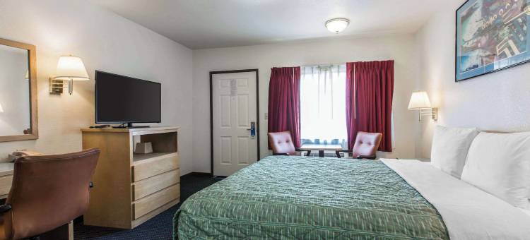 罗德威酒店-博蒙特1-10(Rodeway Inn Beaumont)图片