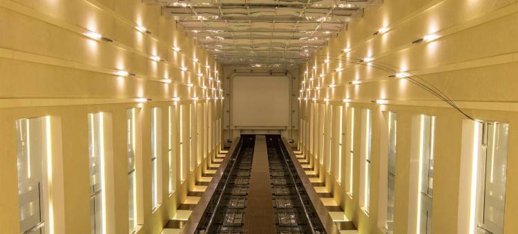 金色郁金香梅迪亚酒店(Golden Tulip Media Hotel)图片