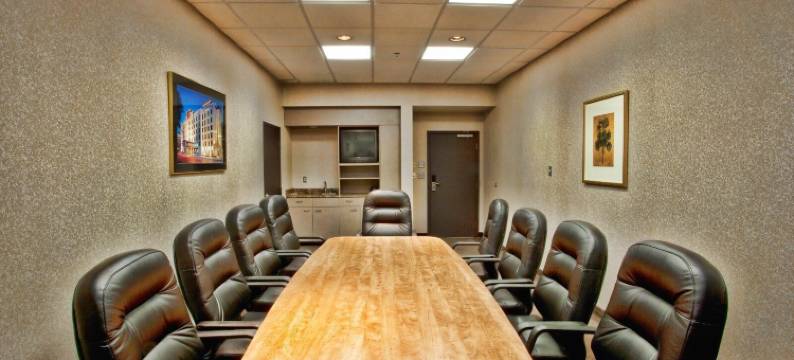 汉弗莱套房酒店(Humphry Inn and Suites)图片