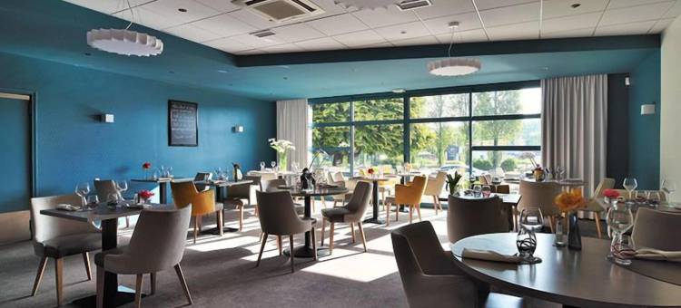 艾德奈维兹吕斯柯泰尔酒店(Hôtel Restaurant les Fontaines)图片