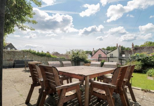 Teal House Hotel Overview