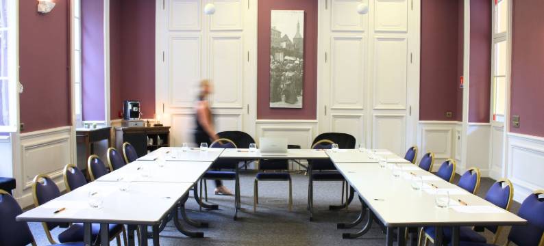 布尔邦朗西大酒店 - Logis - 餐厅和水疗中心(Grand Hôtel de Bourbon-Lancy - Logis - Restaurant et Spa)图片