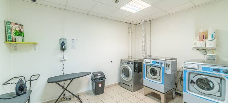 蒙特珀埃夫里公寓式酒店(Montempô Apparthôtel Evry)图片