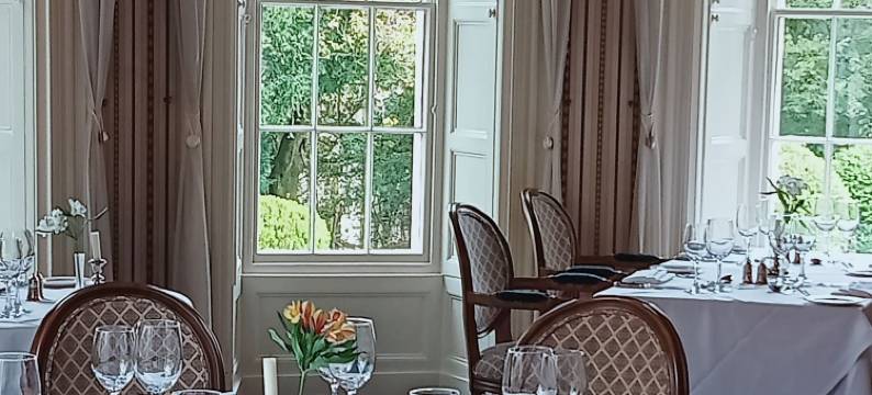 水上会馆酒店(Overwater Hall)图片