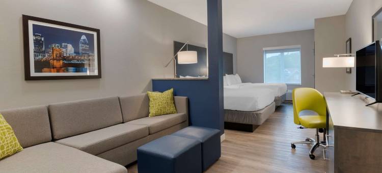 舒适套房酒店(Comfort Suites Cincinnati University - Downtown)图片