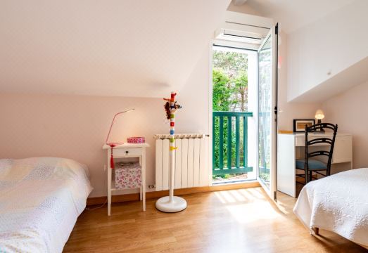 Liserons Hotel Overview