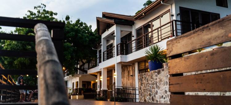 阿尔塔马尔潜水休闲度假酒店(Altamare Dive and Leisure Resort Anilao)图片