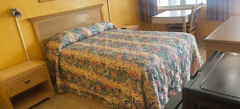 香格里拉奥卡拉和301号公路汽车旅馆(Shangri la Motel Ocala Near Hwy 301)图片