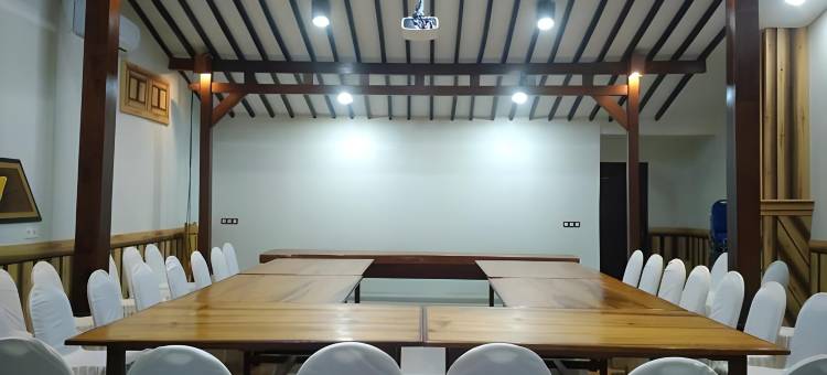 ZIRI的奥辛别墅度假村(Hotel Butik Cafe & Resto Pesona Osing)图片