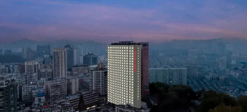 维也纳国际酒店(十堰五堰步行街店)图片