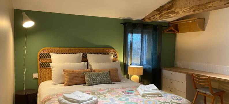 Beautiful villa with indoor pool图片