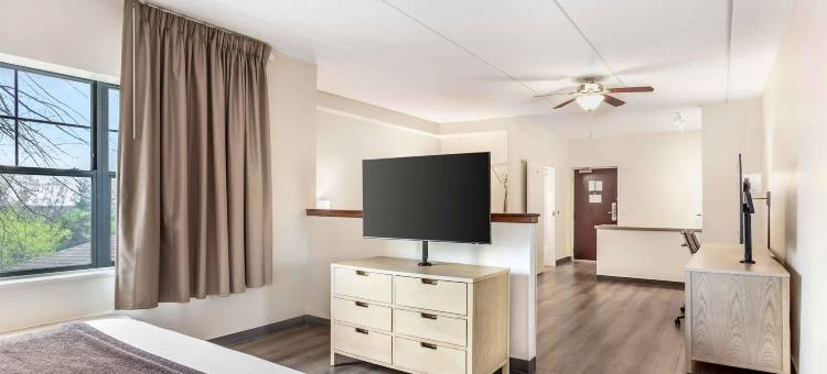 长岛-梅尔维尔-Extended Stay America套房酒店(Extended Stay America Suites - Long Island - Melville)图片
