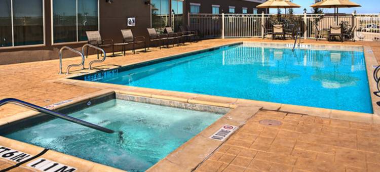 智选假日酒店及套房科图拉 by IHG(Holiday Inn Express & Suites Cotulla by IHG)图片