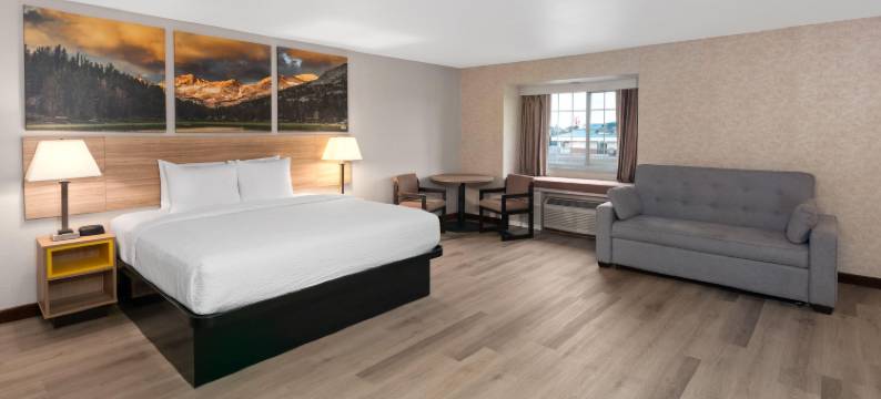 艾尔威海兹/斯波坎机场戴斯套房酒店(Days Inn & Suites by Wyndham Spokane Airport Airway Heights)图片