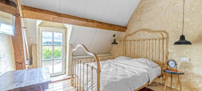 Gites for 2 people at a chateau with a garden图片