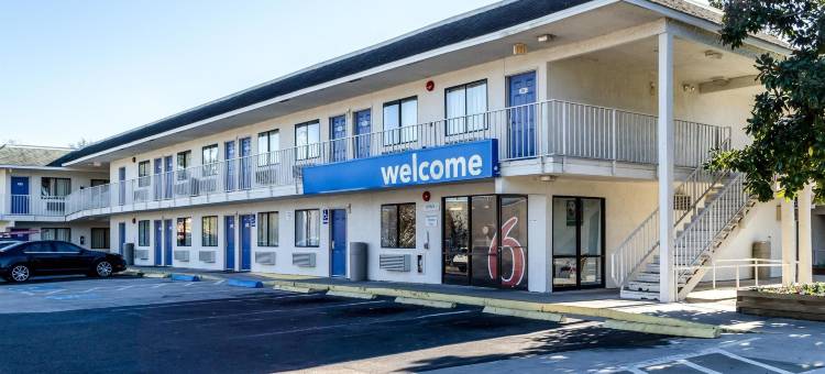 北查尔斯顿旅馆(North Charleston Lodge)图片