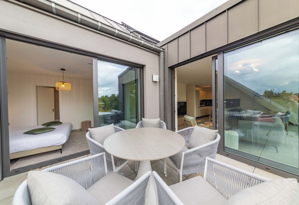 Halternative Muscari Hotel Overview