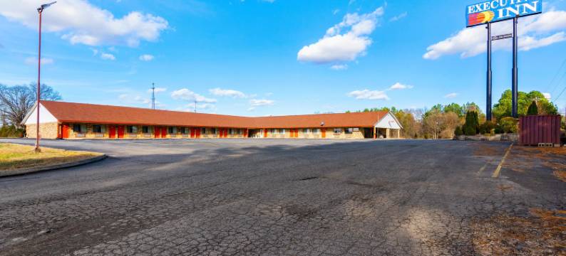 Hotel O 波特兰经济型宾馆，靠近I-65(Budget Host Inn by Hotel O Portland Near I-65)图片