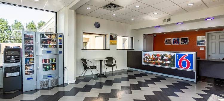伊丽莎白6号汽车旅馆-纽瓦克自由国际机场(Motel 6 Elizabeth, NJ - Newark Liberty Intl Airport)图片